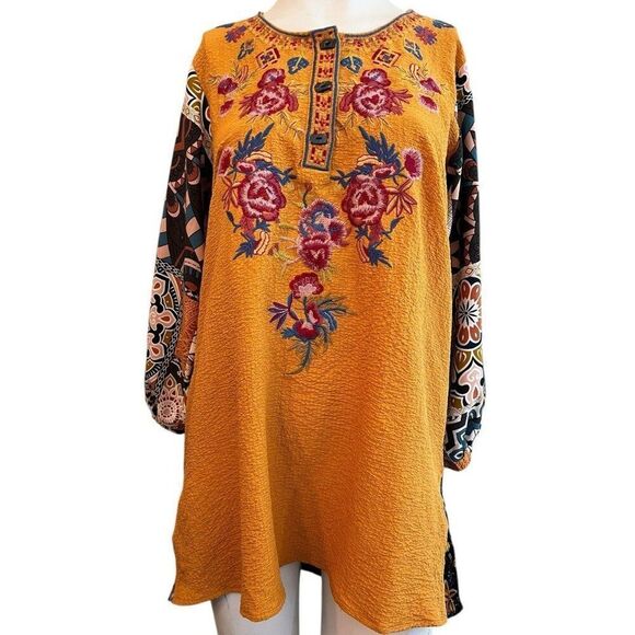Calessa Medium Mustard Yellow Floral Embroidered Seersucker Tunic or Mini Dress - Picture 1 of 4